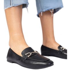 Czarne eleganckie mokasyny z cyrkoniami. Czarne mokasyny damskie ze skóry. Za 75.95 zł.