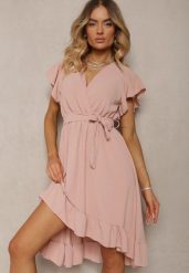 Ciemnoróżowa Sukienka z Asymetrycznym Tyłem z Kopertowym Dekoltem Ozdobiona Paskiem w Talii Toridia. Czerwone sukienki damskie Renee, na imprezę, bez wzorów, eleganckie, z asymetrycznym kołnierzem, bez ramiączek, midi, asymetryczne. W wyprzedaży za 52.49 zł.
