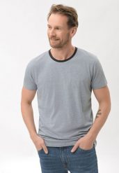 Bawełniany t-shirt T-CAS. Niebieskie t-shirty męskie Volcano, na lato, l, bez wzorów, z bawełny, bez kołnierzyka. Za 69.99 zł.