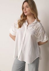 Biała Nietoperzowa Koszula z Wiskozy z Haftem i Podpinanymi Rękawami Jilyla. Białe koszule damskie Born2be, l, z aplikacjami, z materiału, biznesowe, bez kołnierzyka, bez ramiączek. Za 89.99 zł.