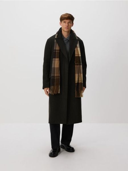 Płaszcz z domieszką wełny - ciemnozielony. Zielone płaszcze męskie Reserved, l, bez wzorów, z tkaniny. W wyprzedaży za 399.99 zł.