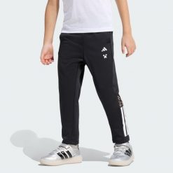 Spodnie Adidas Minecraft Training 3 Stripes. Czarne spodnie dresowe damskie Adidas, bez wzorów. Za 179.00 zł.