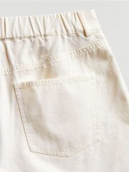 Szorty z lyocellem - biały. Białe szorty damskie Reserved, bez wzorów, z bawełny. Za 139.99 zł.