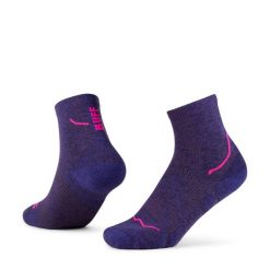 Skarpetki Buff DRYFLX® QUARTER SOCK DQ ULTRAMARINE. Fioletowe skarpetki damskie Buff, bez wzorów, z poliamidu. Za 109.90 zł.