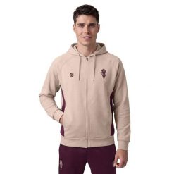Męska lifestyle’owa piłkarska bluza z kapturem Siroko RSG Travel Fullzip Coa. Czerwone bluzy sportowe męskie SIROKO, bez wzorów, z bawełny, sportowe, bez kołnierzyka, bez ramiączek. Za 222.40 zł.