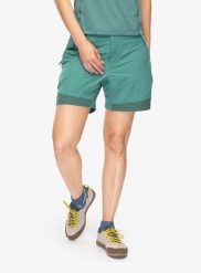 Spodenki turystyczne damskie Rab Torque Mountain Shorts. Zielone szorty damskie RAB, bez wzorów, z tkaniny, klasyczne. Za 416.89 zł.