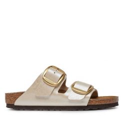 Klapki Birkenstock. Białe klapki damskie Birkenstock, bez wzorów, bez obcasa. Za 539.99 zł.