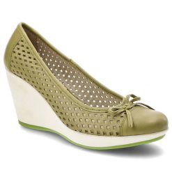 Zielone Półbuty Simen Eleganckie Buty Na Koturnie. Zielone czółenka damskie Simen, bez wzorów, z nubiku, bez obcasa, na koturnie. Za 179.00 zł.
