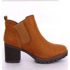 Brązowe Botki sztyblety na obcasie camel 8B879 Camel. Brązowe botki damskie ButyModne, klasyczne, bez obcasa, na obcasie, bez zapięcia. W wyprzedaży za 139.00 zł.