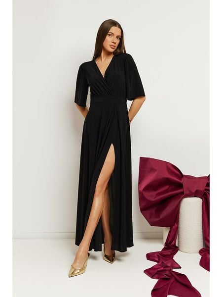 Made of emotion Sukienka w kolorze czarnym rozmiar: L. Czarne sukienki damskie Made Of Emotion, na co dzień, l, bez wzorów, bez kołnierzyka, bez ramiączek, maxi, proste. Za 269.99 zł.