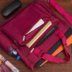 Torebka damska shopperka duża torba lekka A4 bordowa Beltimore J30. Czerwone torebki klasyczne damskie bez wzorów, duże, bez dodatków. Za 64.90 zł.