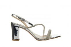 Sandały Bayla-187 380-1701 Silver 187037, Srebrny, Skóra ekologiczna - 41. Szare sandały damskie Bayla, bez wzorów, z lakierowanej skóry, bez obcasa, na obcasie. W wyprzedaży za 170.10 zł.