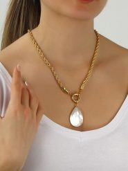 Pierres delicates Pozłacany naszyjnik z zawieszką - dł. 50 cm rozmiar: onesize. Białe naszyjniki damskie Pierres delicates, pozłacane. Za 83.62 zł.