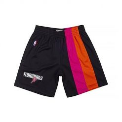 Spodnie koszykarskie męskie Mitchell & Ness Nba Swingman Miami Heat. Czarne szorty męskie Mitchell & Ness, bez wzorów, sportowe. Za 427.00 zł.