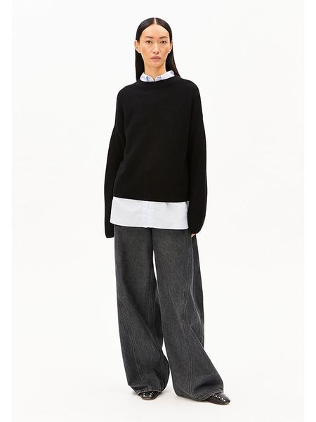 Armedangels Sweter ''Merinaa'' w kolorze czarnym rozmiar: M. Czarne swetry klasyczne damskie ARMEDANGELS, m, z bawełny, bez kołnierzyka. Za 204.95 zł.
