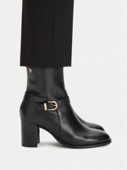 MEXX Botki EO-WI44-FARRAH-01 Czarny. Czarne botki damskie Mexx, bez obcasa, na słupku, bez zapięcia. Za 449.99 zł.