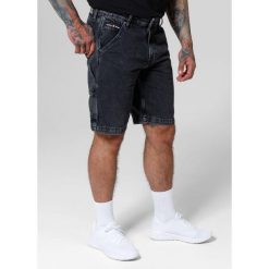 Szorty męskie Pitbull Jeansowe Black Denim Carpenter. Czarne szorty męskie PITBULL, z denimu, bez kołnierzyka. W wyprzedaży za 149.00 zł.