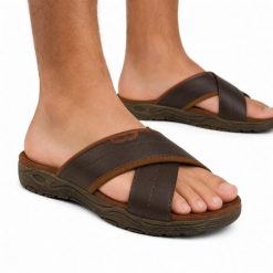 Klapki męskie Wrangler TRIPP SLIDER MEN LOW. Brązowe klapki i japonki męskie Wrangler, z materiału. Za 159.00 zł.