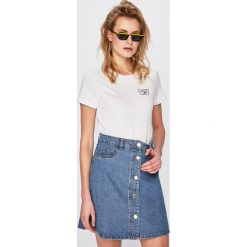 Vans - Top. Białe topy damskie Vans, m, bez wzorów, z bawełny, bez kołnierzyka. W wyprzedaży za 89.90 zł.