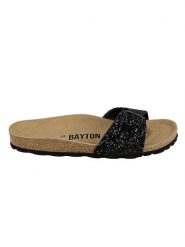 BAYTON Klapki "Zephyr" w kolorze czarnym rozmiar: 39. Czarne klapki damskie Bayton, bez wzorów, bez obcasa. Za 134.95 zł.