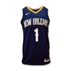 Koszulka sportowa unisex Swingman Nike NBA New Orleans Pelicans Zion Williamson. Czarne bluzki sportowe damskie Nike, bez kołnierzyka, bez ramiączek. Za 350.00 zł.
