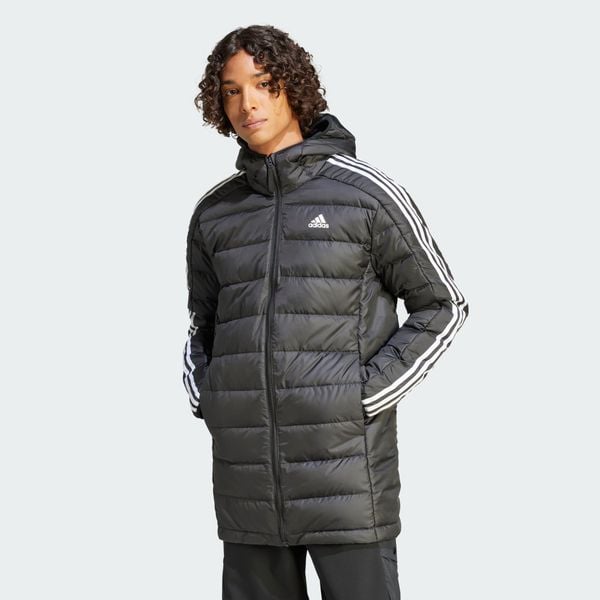 Essentials 3-Stripes Light Down Hooded Parka. Czarne parki męskie Adidas, m, bez wzorów, z materiału. W wyprzedaży za 534.15 zł.