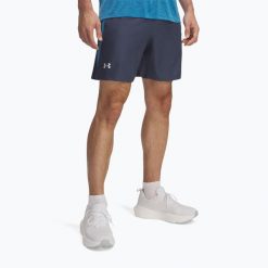 Spodenki do biegania męskie Under Armour Launch 7". Szare szorty męskie Under Armour, bez kołnierzyka. Za 119.99 zł.