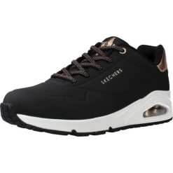 Tenisówki Skechers Model Shimmer Away Kolor Czarny. Czarne trampki i tenisówki damskie Skechers, bez wzorów, z gumy. Za 369.99 zł.