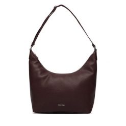 Torebka Calvin Klein. Czerwone torebki klasyczne damskie CALVIN KLEIN, bez wzorów, bez dodatków. Za 569.99 zł.