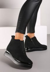 Czarne Botki z Ekozamszu na Platformie Ozdobione Cyrkoniami Labrisse. Czarne botki damskie Renee, z dzianiny, eleganckie, bez obcasa, na platformie, bez zapięcia. Za 169.99 zł.