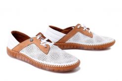 MANITU 840074-21 cognac, półbuty damskie. Białe półbuty damskie Manitu, bez wzorów, ze skóry, bez obcasa. Za 254.92 zł.