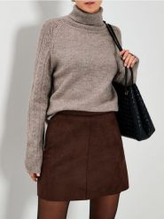 Golf z ozdobnymi rękawami - brązowy. Brązowe golfy damskie Sinsay, l, bez wzorów, bez ramiączek. Za 59.99 zł.