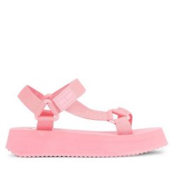 Sandały Tommy Jeans. Czerwone sandały damskie Tommy Jeans, bez wzorów, z jeansu, bez obcasa, na płaskiej podeszwie. Za 329.99 zł.