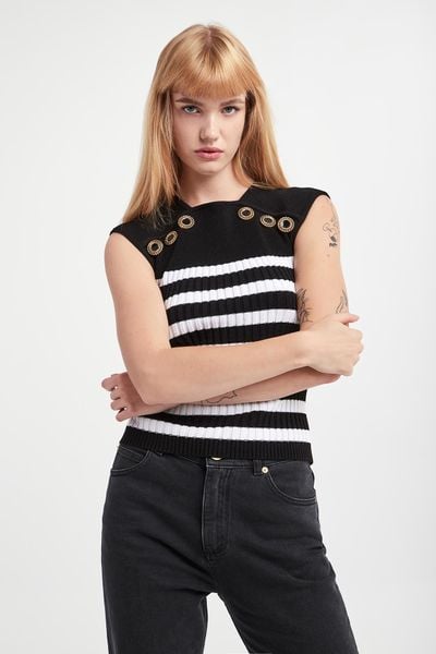 Top damski dzianinowy BALMAIN. Topy damskie Balmain, bez wzorów, z dzianiny, bez kołnierzyka. W wyprzedaży za 3,764.25 zł.