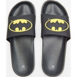 Klapki Batman - Czarny. Czarne klapki i japonki męskie House. Za 39.99 zł.