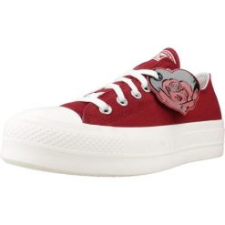 Kapcie CONVERSE CHUCK TAYLOR ALL STAR LIFT PLATFORM VALENTINE´S DAY Czerwony. Czerwone kapcie damskie Converse, z tkaniny. Za 390.00 zł.