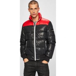 Calvin Klein Jeans - Kurtka puchowa. Czerwone kurtki męskie Calvin Klein Jeans, l, bez wzorów, z elastanu, bez kaptura. W wyprzedaży za 799.90 zł.