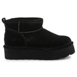 Śniegowce BearPaw Retro Shorty 2940W-884 czarne. Czarne śniegowce damskie z gumy. Za 681.40 zł.