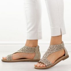 Złote sandały damskie M.Daszyński 24148-2 26. Żółte sandały damskie M.Daszyński, bez wzorów, z jeansu, bez obcasa, na płaskiej podeszwie. Za 169.00 zł.