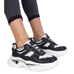 Czarne sneakersy damskie sportowe buty. Czarne obuwie treningowe damskie na fitness i siłownię. Za 109.71 zł.