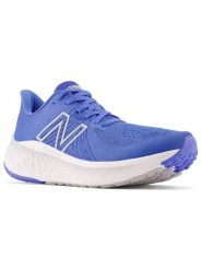 New Balance Buty "Vongo v5" w kolorze niebieskim do biegania rozmiar: 40,5. Niebieskie obuwie do biegania damskie New Balance. Za 505.13 zł.