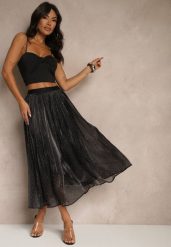 Czarna Spódnica o Rozkloszowanym Kroju z Ozdobnymi Cyrkoniami Folaressa. Czarne spódniczki damskie Renee, l, z aplikacjami, eleganckie, midi, koszulowe. Za 59.99 zł.
