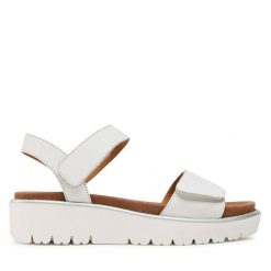 Sandały Ara. Białe sandały damskie Ara, bez wzorów, bez obcasa, na koturnie. Za 399.99 zł.