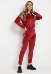 Bordowy Welurowy Komplet Dresowy Krótka Bluza i Spodnie z Wstawkami w Cętki Kilima. Czerwone bluzy bez kaptura damskie Born2be, m, z dresówki. Za 79.99 zł.