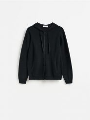 Rozpinany sweter z kapturem - czarny. Czarne kardigany męskie Reserved, l, bez wzorów, z bawełny, bez kołnierzyka. Za 139.99 zł.