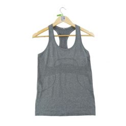 Second life - Top damski do fitnessu Lululemon - Stan bardzo dobry. Szare topy sportowe damskie LULULEMON, m, bez wzorów, bez ramiączek. Za 127.76 zł.