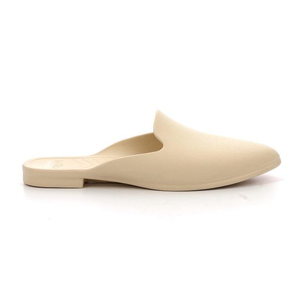 Klapki damskie NATIVE AVA BLOOM. Brązowe klapki damskie Native Shoes, bez wzorów, bez obcasa. Za 129.99 zł.