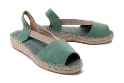 TONI PONS ELLA menta mint, sandały/espadryle damskie. Zielone sandały damskie Toni Pons, bez wzorów, bez obcasa, na koturnie. Za 227.92 zł.