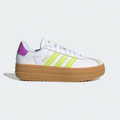 Buty VL Court Bold. Białe buty sportowe na co dzień damskie Adidas, bez wzorów. Za 280.99 zł.