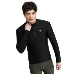 Męska kurtka rowerowa softshell Kolarstwo Siroko J1 Furkapass. Czarne kurtki męskie SIROKO, m, bez wzorów, z materiału, bez kaptura. W wyprzedaży za 340.00 zł.